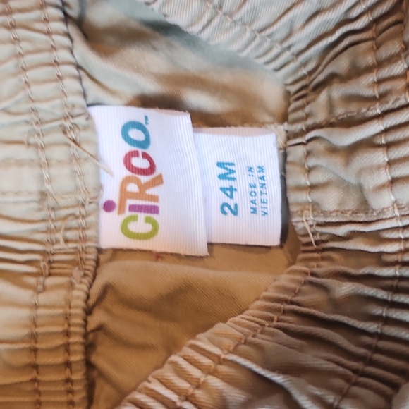 Circo | Tan Shorts Elastic Waistband - Picture 3 of 6